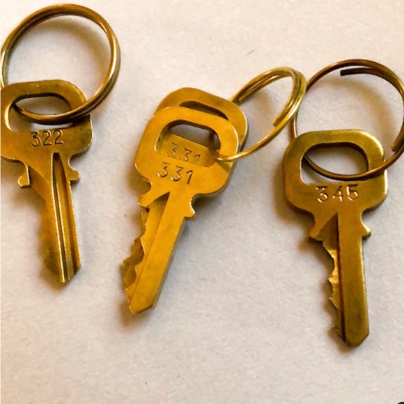 LOUIS VUITTON LV Keys For LV Locks That Have No Key Authentic Brass LV Key - Picture 7 of 8